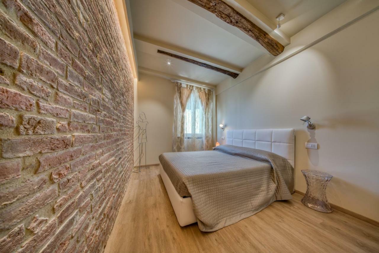 L'Indipendenza, La Casa Dei Viaggiatori Apartment Siena Bagian luar foto